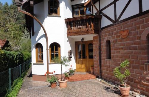 Erfweiler Apartment | Ferienwohnung Haus Winterberg