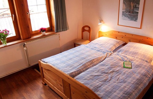 Hoesseringen Apartment | Ferienwohnung Heidekate 2 groß