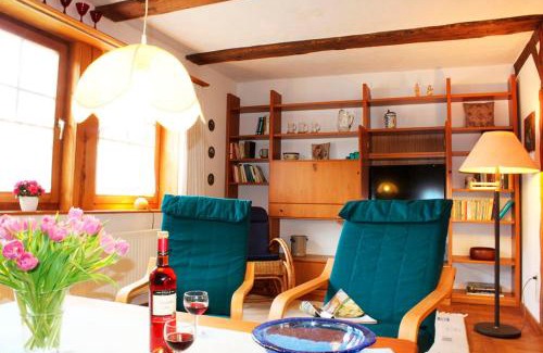 Hoesseringen Apartment | Ferienwohnung Heidekate 2 groß