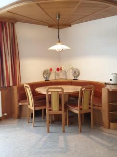 Absam Apartment | Ferienwohnung Heidi