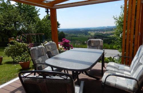 Lalling Apartment | Ferienwohnung Hirtreiter