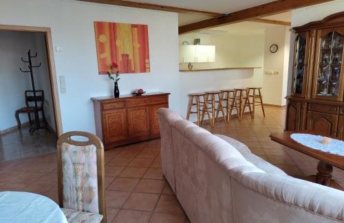 Schoenwoelkau Apartment | Ferienwohnung Hohenroda
