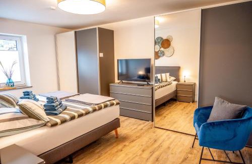 Burbach Apartment | Ferienwohnung "iewer der Schaff"