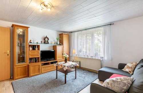 Schmargendorf Apartment | Ferienwohnung im Blumengarten