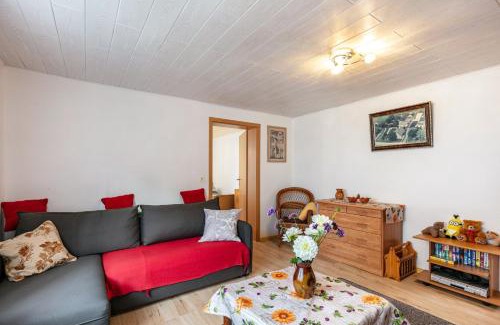 Schmargendorf Apartment | Ferienwohnung im Blumengarten