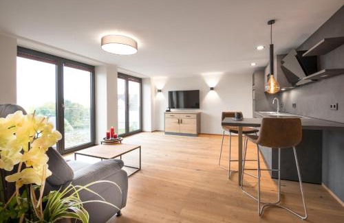 Feilitzsch Apartment | Ferienwohnung im Chaletstil Schlossblick 51 qm Wellness Fitness Sauna Bergrödelhof
