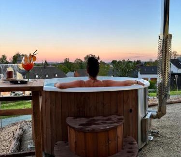 Feilitzsch Apartment | Ferienwohnung im Chaletstil Schlossblick 51 qm Wellness Fitness Sauna Bergrödelhof