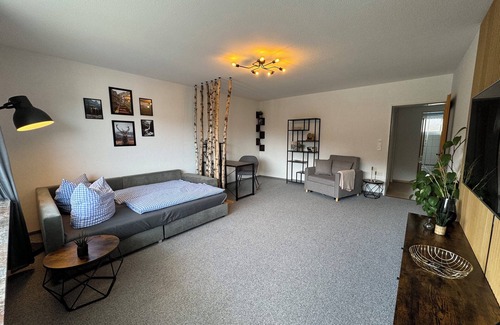 Bad Berleburg Apartment | Ferienwohnung im Erdgeschoss mit Balkon und Wlan