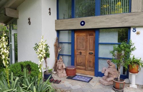 Eurasburg Apartment | Ferienwohnung im Gartenparadies