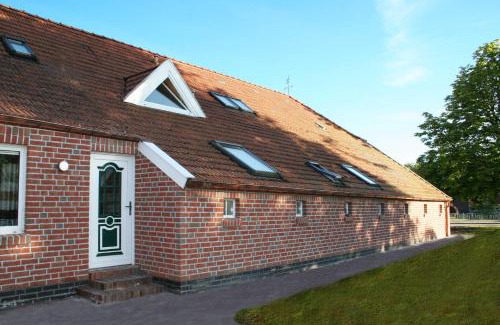 Moormerland Apartment | Ferienwohnung im Gulfhof, 65269