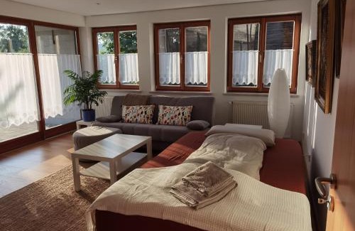 Deggendorf Apartment | Ferienwohnung Im Himmelreich, 83 qm, ruhig gelegen, optimal für Familien, Küche, Waschmaschine und Trockner
