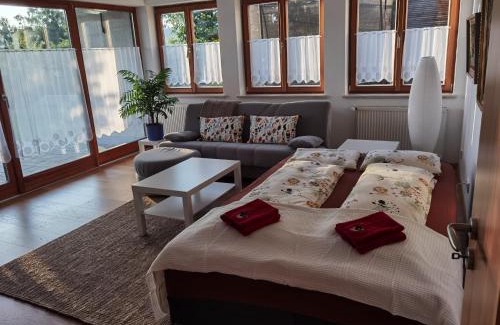 Deggendorf Apartment | Ferienwohnung Im Himmelreich, 83 qm, ruhig gelegen, optimal für Familien, Küche, Waschmaschine und Trockner