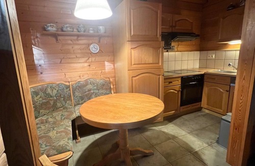 Wandlitz Apartment | Ferienwohnung im Holzhaus, 5-10 Min. vom Schönen Wandlitzsee Entfernt