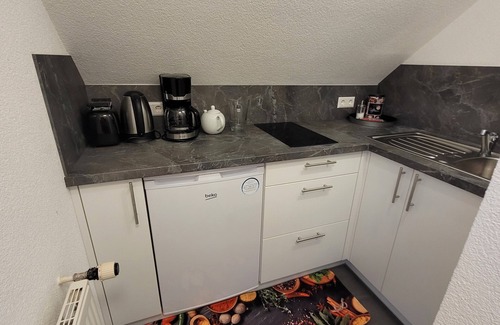 Huefingen Apartment | Ferienwohnung im Schwarzwaldhaus mit Balkon