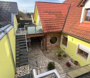 Fuerstenfeld Apartment | Ferienwohnung im Thermenland
