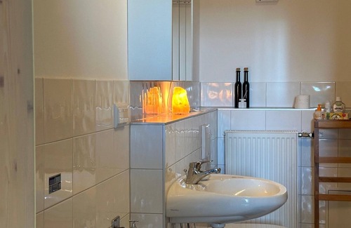 Eichelhardt Apartment | Ferienwohnung im Westerwald, Direkt am Westerwaldsteig, mit Sauna im Grünen