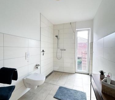 Ahaus Apartment | Ferienwohnung in Ahaus für 6 Gäste mit 2 Bädern und Loggia
