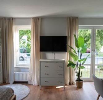 Laubegast Apartment | Ferienwohnung in Dresden - Elbnah - ruhig - neu - gut angebunden - WiFi - TV -kostenloses Parken