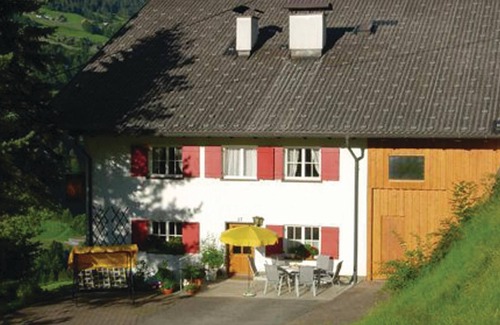 Blons Apartment | Ferienwohnung in ruhiger Lage