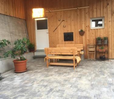 Wiesent Apartment | Ferienwohnung in Wiesent-gerne Handwerker/Monteure