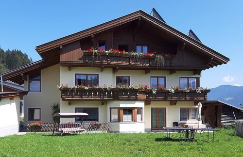 Vomperbach Apartment | Ferienwohnung Inntalblick - Veitnhof Vomperberg