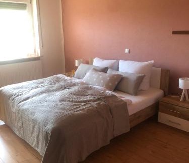 Bastheim Apartment | Ferienwohnung Klosterblick