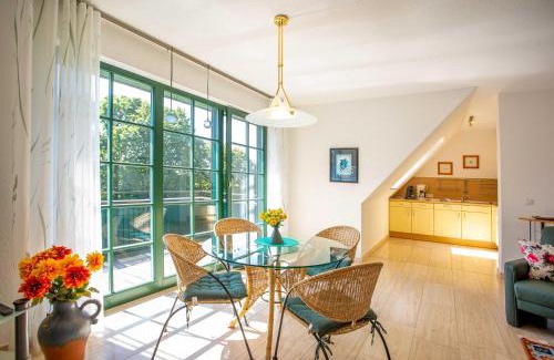 Muritz Apartment | Ferienwohnung Kranichruh im Gutshaus Sembzin - Ihr Rückzugsort in der Natur