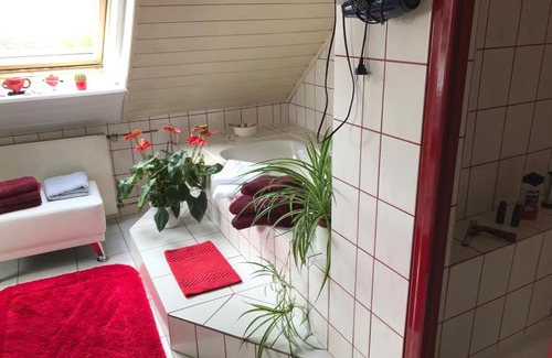 Steinthaleben Apartment | Ferienwohnung Krause oben