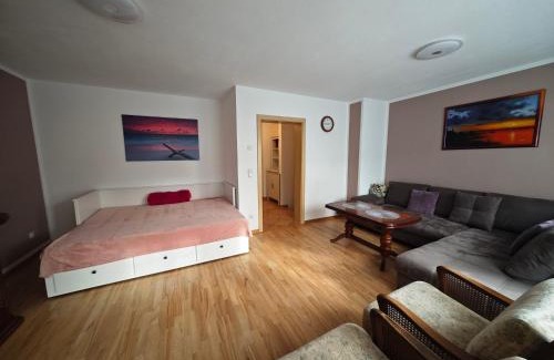 Lechhausen-West Apartment | Ferienwohnung Krause