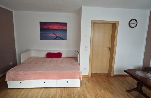 Lechhausen-West Apartment | Ferienwohnung Krause