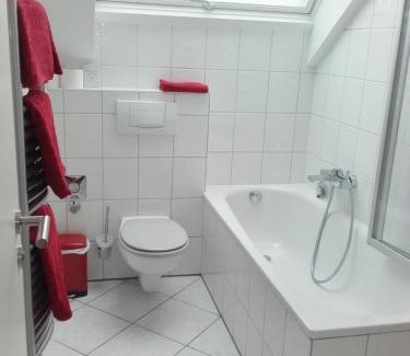 Refrath Apartment | Ferienwohnung Kreuder