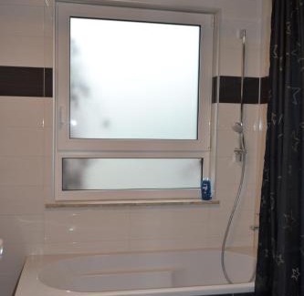 Upfingen Apartment | Ferienwohnung Krone