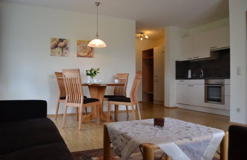 Bad Windsheim Apartment | Ferienwohnung - Kur & Golf Ferienwohnungen Wattenbach