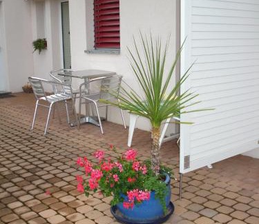 Sierre Bed & Breakfast | Ferienwohnung Lenggenhager Plantzette