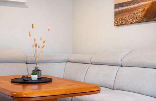Osterbruch Apartment | Ferienwohnung Leuchtturm