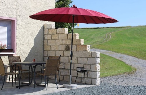 Pirna Apartment | Ferienwohnung "linda", 2 Schlafräume - Ferienhof Wiesenblick