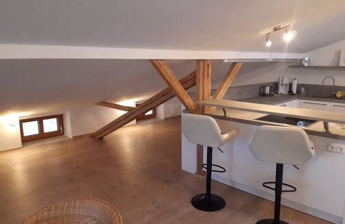 Seeon-Seebruck Apartment | Ferienwohnung Lindlhof mit Balkon