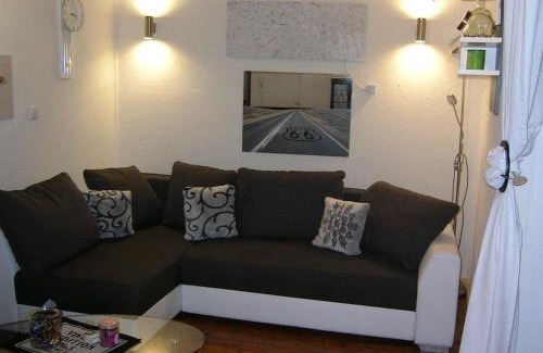Neuoetting Apartment | ferienwohnung lispet