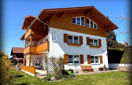 Buching Apartment | Ferienwohnung Lory mit Schlossblick