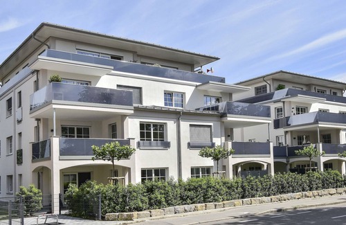 Aschach Apartment | Ferienwohnung Luxus am Toskanapark - Luxus-ferienwohnung; Seenah und Exklusiv