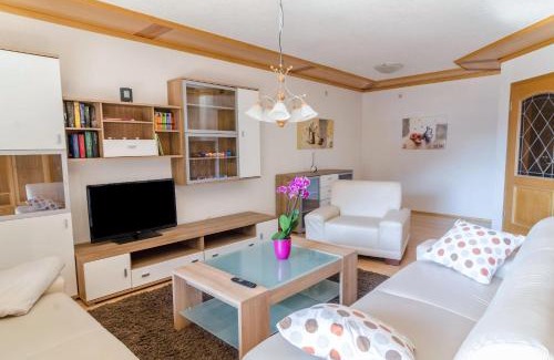 Hohenfels Apartment | Ferienwohnung Maria