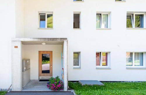 Spluegen Apartment | Ferienwohnung Mengelt, Splügen