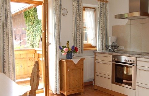 Seeon-Seebruck Apartment | Ferienwohnung mit Balkon, 60 qm