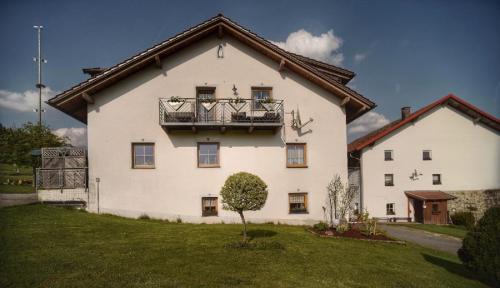 Hohenau Apartment | Ferienwohnung Mirtei
