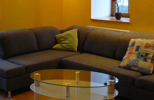 Rhadern Apartment | Ferienwohnung mit 55qm, 1 Schlafzimmer, 1 Wohn-/Schlafzimmer, für maximal 4 Personen