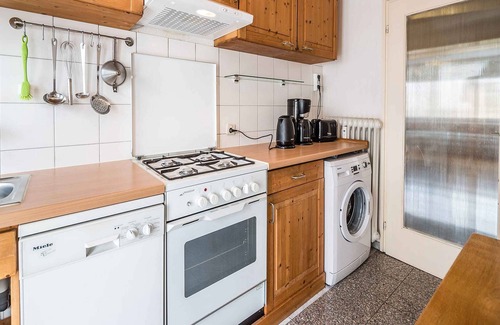 Stuhlinger Apartment | Ferienwohnung mit 80qm, 2 Schlafzimmer für max. 6 Personen
