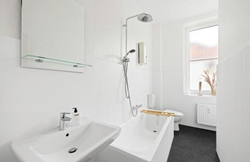Stadtwald Apartment | Ferienwohnung mit Altbaucharme