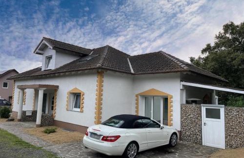 Niederdurenbach Apartment | Ferienwohnung mit Sauna und Pool