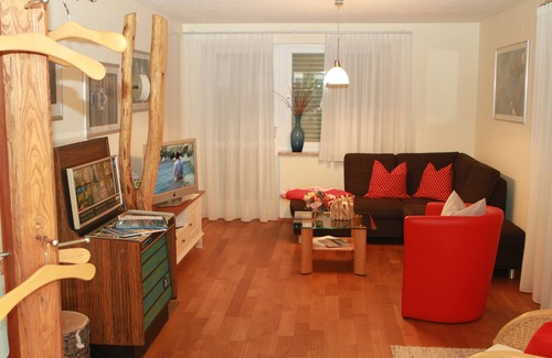 Wilhelmsdorf Apartment | Ferienwohnung mit 70qm, 2 Schlafzimmer für max. 4 Personen