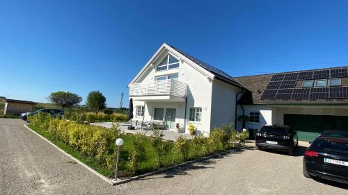 Strasswalchen Apartment | Ferienwohnung mit Garten